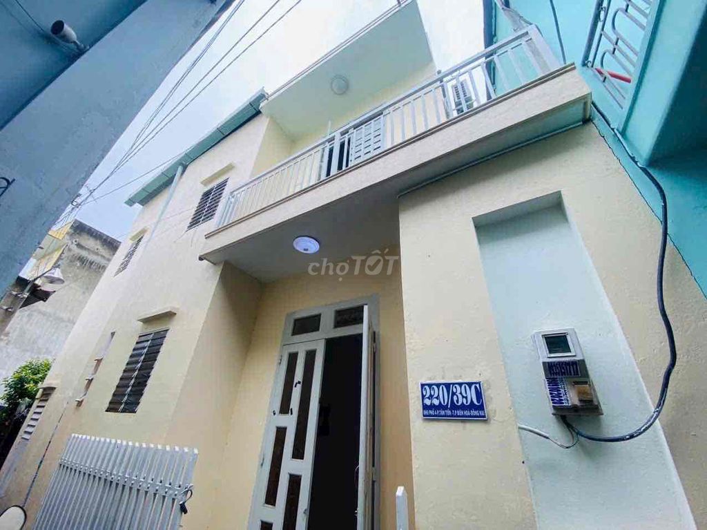 Nhà bán 1,55 tỷ 1 xẹc Nguyễn Ái Quốc 30m2 xây lầu kiêng cố hẻm xe máy