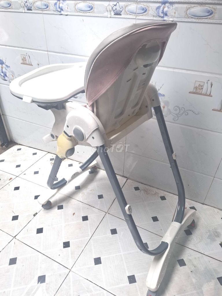 Ghế ăn dặm điều chỉnh độ cao cho bé. Mua bán Mẹ và bé tại Quận 12 Tp Hồ Chí Minh được đăng bởi Anh Hai Tan hình 2