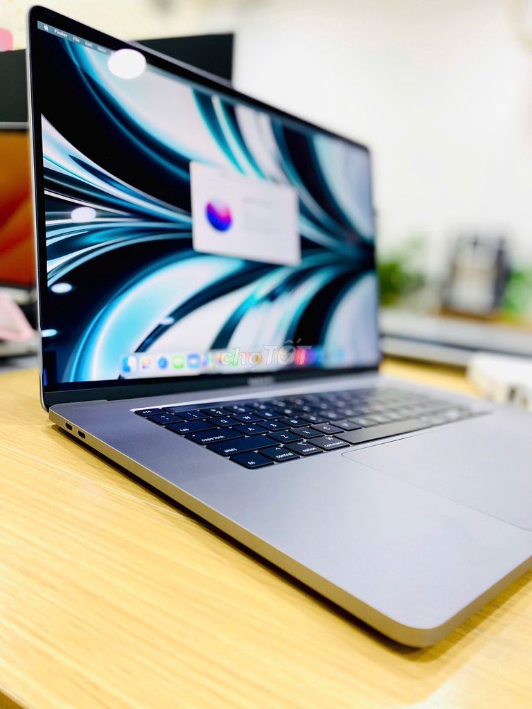 Macbook Pro 16" 2019 Core i7 - Ram 16Gb SSD 512Gb