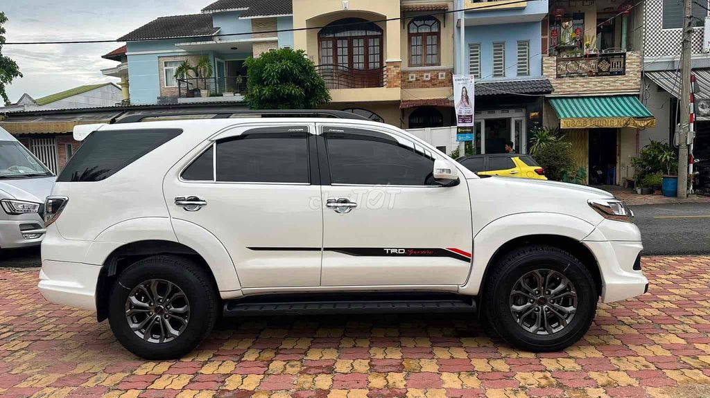 Toyota Fortuner 2016 photo 4