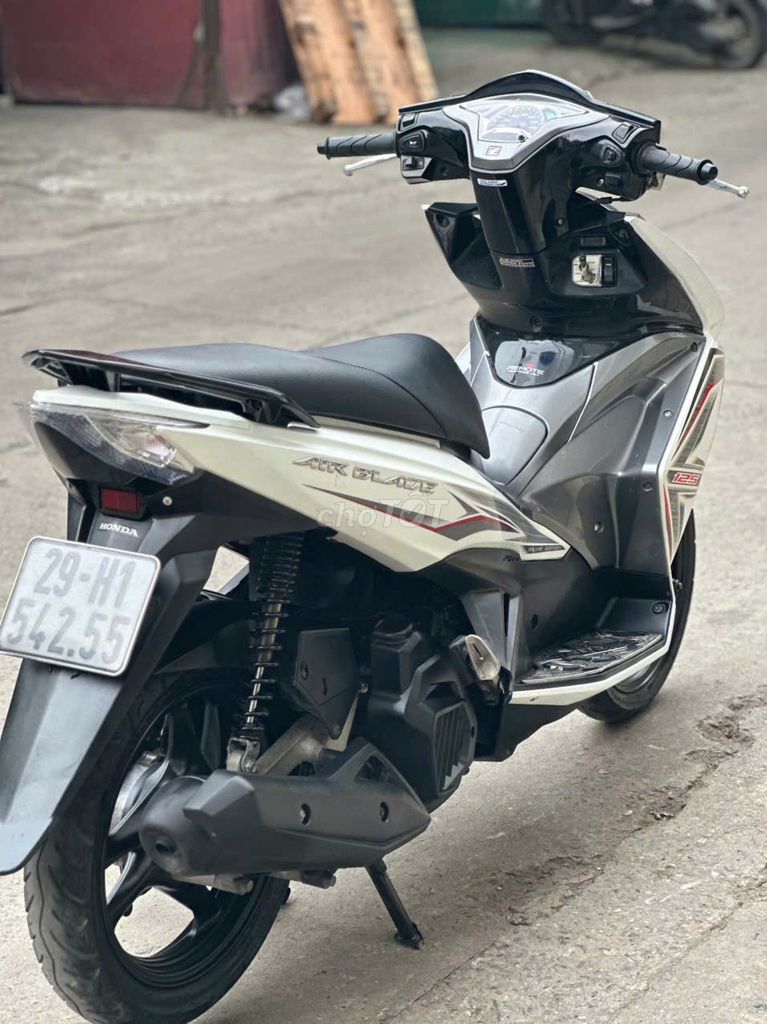 Bán chiếc Ab đời 2015 mua mới từ đầu. Mua bán Xe máy tại Quận Nam Từ Liêm Hà Nội được đăng bởi E Hằng hình 4