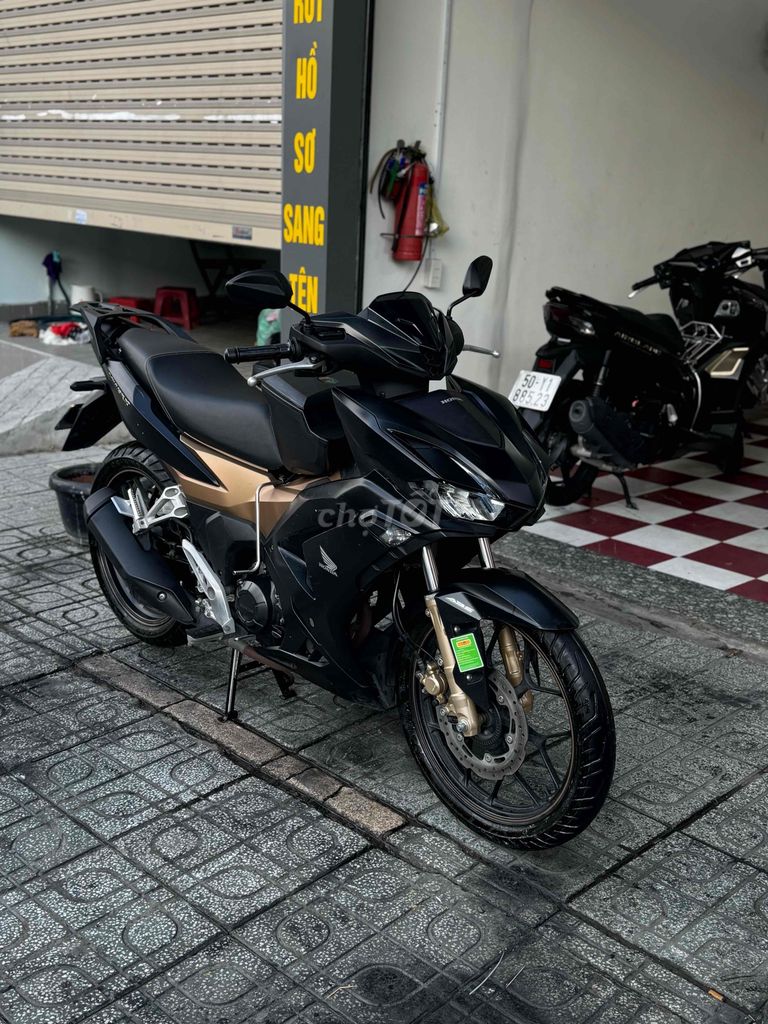 winner V3 Abs đen nhám siêu lướt bstp 9 chủ. Mua bán Xe máy tại Quận Gò Vấp Tp Hồ Chí Minh được đăng bởi CHXM 86 chuyên bán xe trả góp hình 4