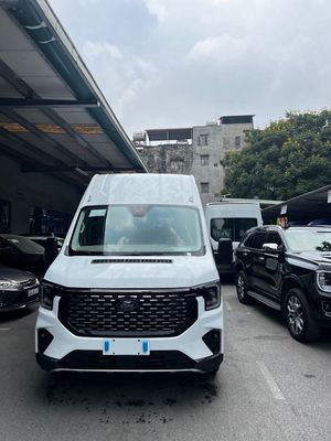 Ford Transit Premium+ 2026 18 chỗ Diesel Trắng