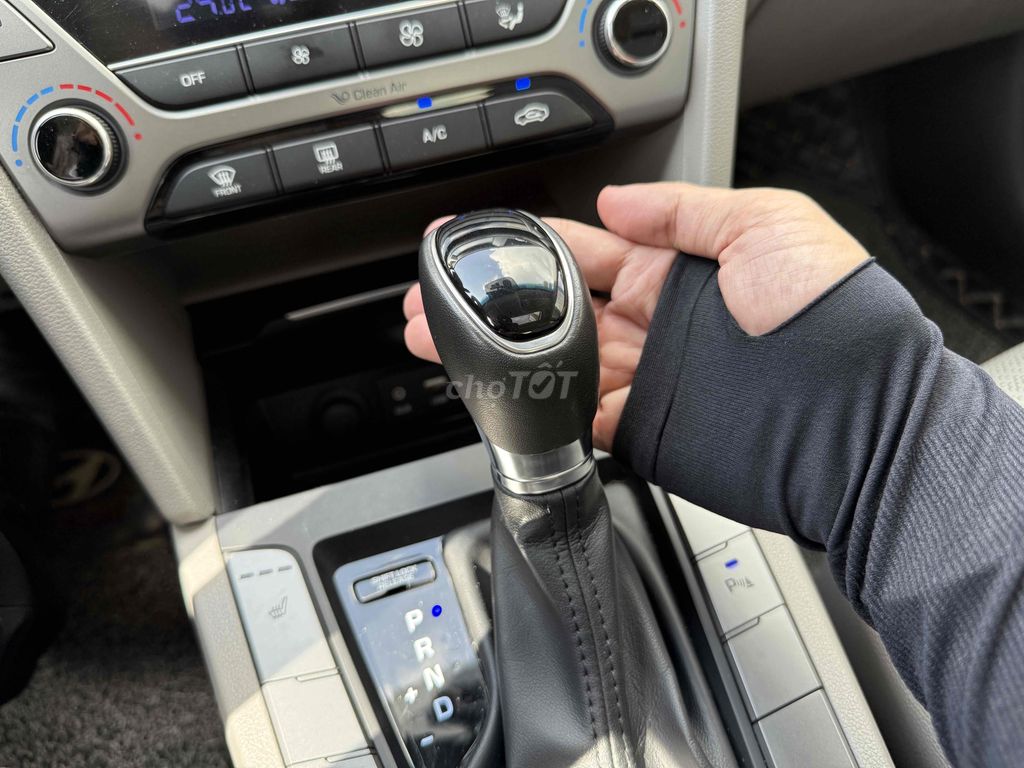 Hyundai Elantra 2016 2.0 AT - 47000 km - Siêu Đẹp. Mua bán Ô tô tại Quận Bình Thạnh Tp Hồ Chí Minh được đăng bởi Công Sang hình 15