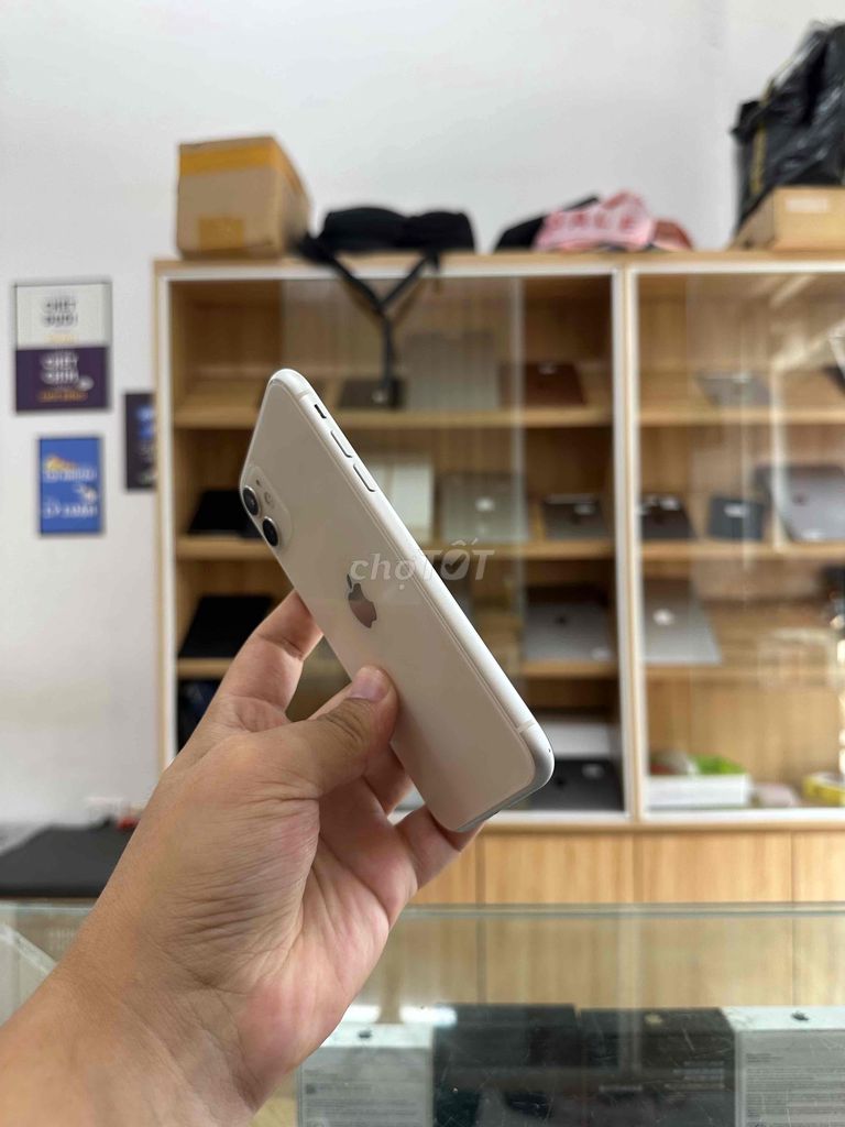 iPhone 11- 128G zin all full CN - Pin đã thay new. Mua bán Điện thoại tại Quận Đống Đa Hà Nội được đăng bởi  HT Mobie Trả góp nợ xáu bao duyệt hình 2