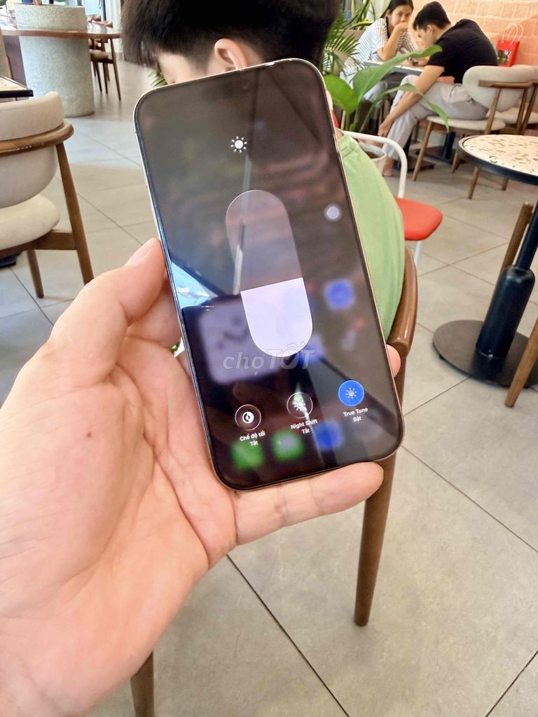 iPhone 16 PM 256GB LL/A QT sa mạc pin 96 sạc 252l. Mua bán Điện thoại tại Thành phố Mỹ Tho Tiền Giang được đăng bởi LH Max Dilys hình 1