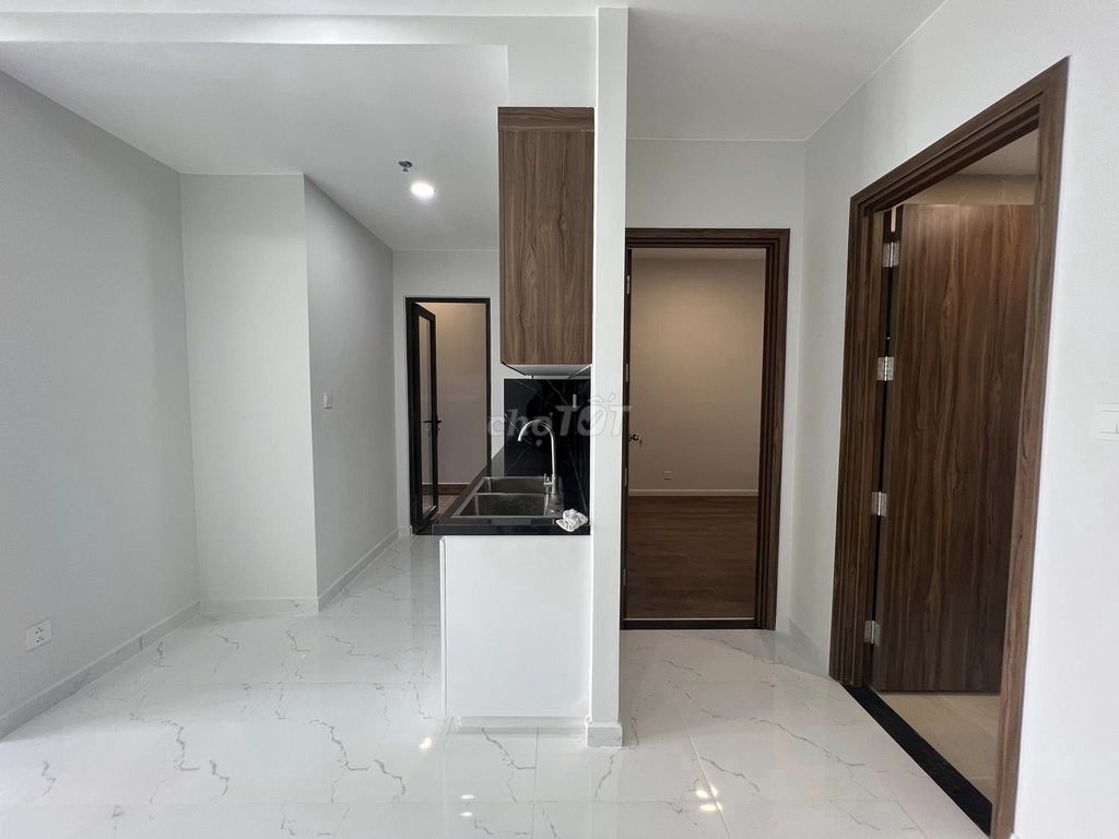 Cho thuê căn hộ 2 phòng ngủ 2 toilet 65m2, view đẹp, chung cư mới