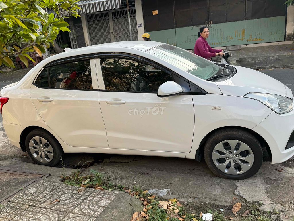 Hyundai Grand i10 2016 Trắng. Mua bán Ô tô tại Quận Bình Tân Tp Hồ Chí Minh được đăng bởi  Mãnh hình 4