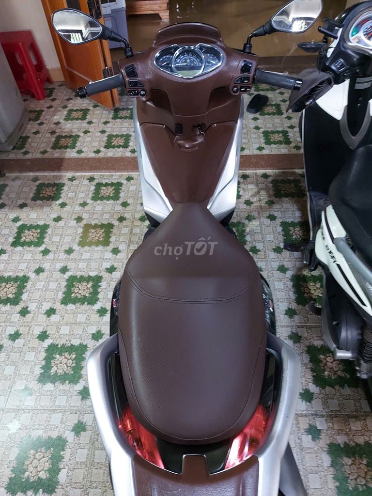 Piaggio Medley 2016 Xanh rêu. Mua bán Xe máy tại Quận Ngũ Hành Sơn Đà Nẵng được đăng bởi Mr Cường hình 5