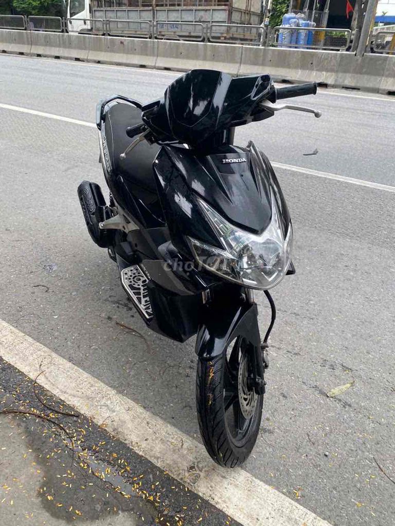 Xe airblade êm chất đẹp như hình. Mua bán Xe máy tại Quận Hồng Bàng Hải Phòng được đăng bởi Ly  hình 5