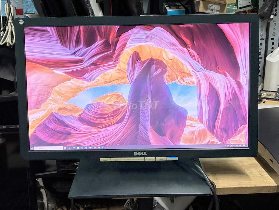 Màn Dell 22 inch Full HD sáng đẹp, màu sắc đẹp. Mua bán Phụ kiện (Màn hình, Chuột...) tại Quận 3 Tp Hồ Chí Minh được đăng bởi Anh Dũng hình 1