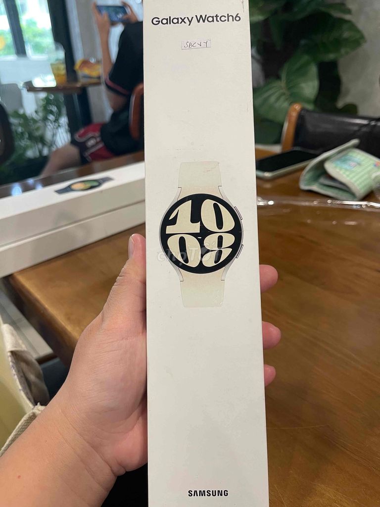 Samsung Galaxy Watch6 40mm fullbox like new. Mua bán Thiết bị đeo thông minh tại Quận Bình Tân Tp Hồ Chí Minh được đăng bởi Phước Tín hình 1