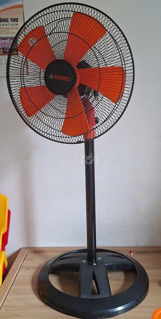 Quạt đứng SENKO Cam, Đen. Mua bán Quạt tại Quận Sơn Trà Đà Nẵng được đăng bởi Nguyễn diệu hiền hình 1