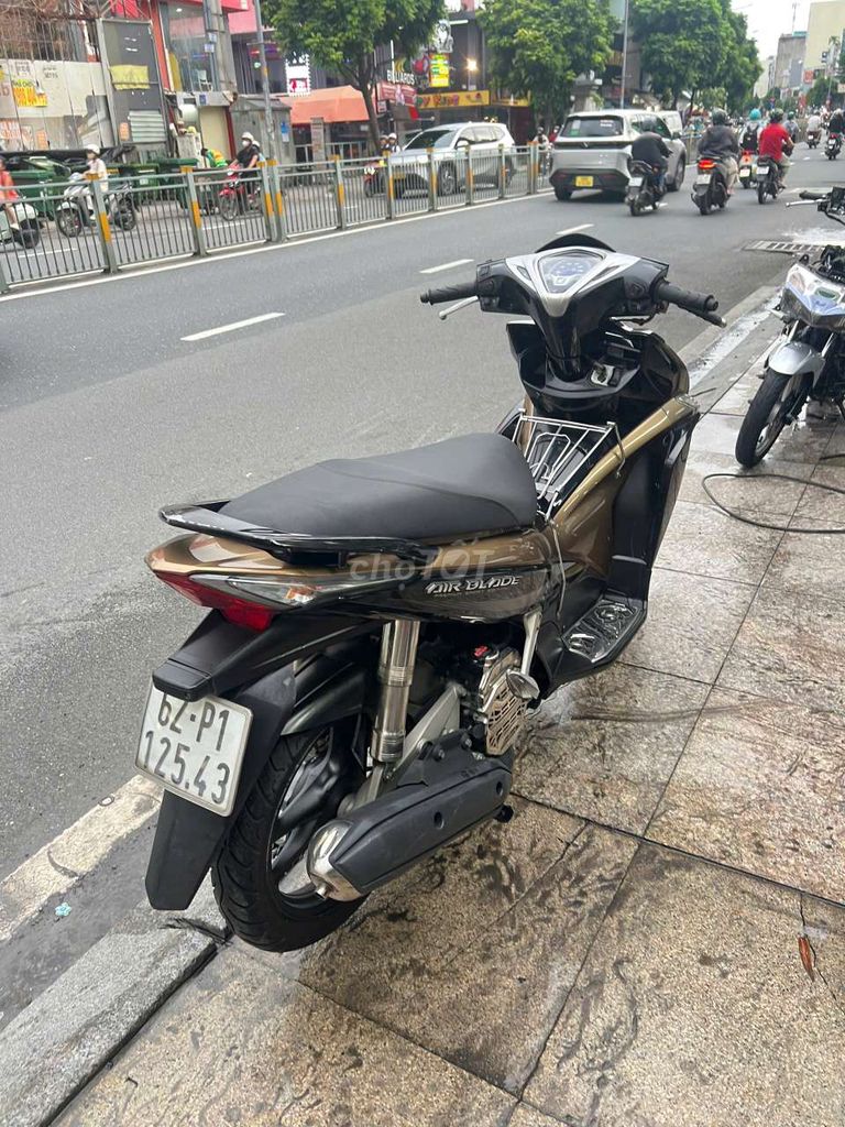 Honda Air Blade FI 2012, черный, золотистый