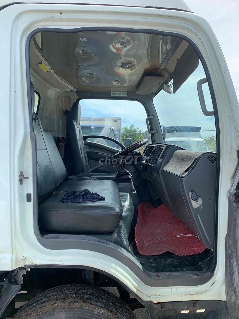 ISUZU NQR 150ps 2014 6m2 trọng tải 4tấn9 zin k lỗi. Mua bán Xe tải, xe ben tại Quận Bình Thuỷ Cần Thơ được đăng bởi Hiếu Nghĩa Cần Thơ hình 4