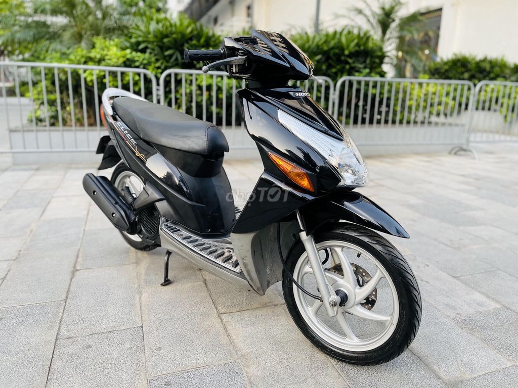 Honda Click 110 BIỂN HÀ NỘI MÁY ZIN NGON. Mua bán Xe máy tại Quận Cầu Giấy Hà Nội được đăng bởi Trí Thành hình 5