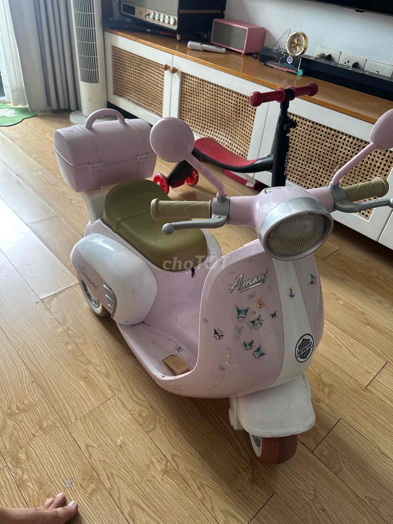 Xe điện trẻ em màu Hồng. Mua bán Mẹ và bé tại Quận Tân Bình Tp Hồ Chí Minh được đăng bởi Quang Vinh hình 1