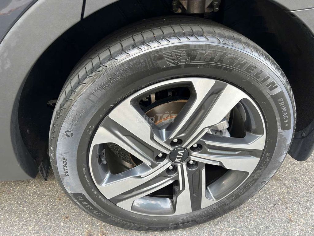 KIA SORENTO 2.2D- 39000 km. Mua bán Ô tô tại Thành phố Thủ Đức Tp Hồ Chí Minh được đăng bởi Ms Hiệp  hình 6