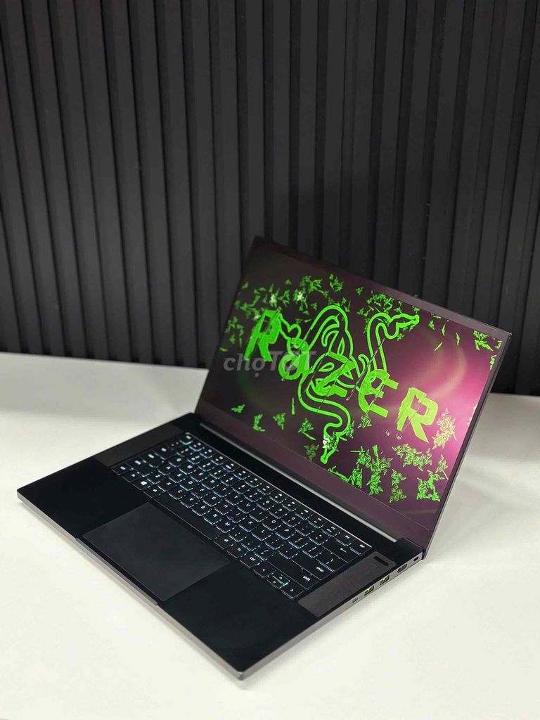 Razer Blade 15 i7-10750H 15.6 inch 32GB/512GB. Mua bán Laptop tại Quận 4 Tp Hồ Chí Minh được đăng bởi Sintech PC Gaming Gear hình 1