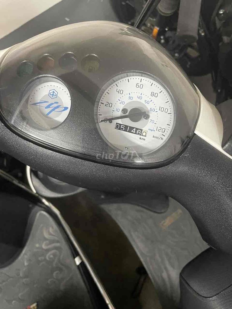 xe zip ít đi xe còn như mới. Mua bán Xe máy tại Quận 1 Tp Hồ Chí Minh được đăng bởi Tên chưa cung cấp hình 1