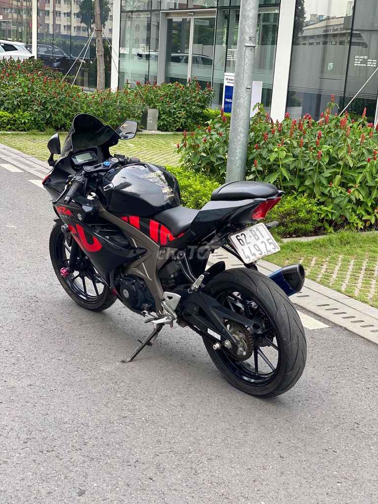 Cần bán xe Moto Suzuki GSX 150cc khoá  Smartkey. Mua bán Xe máy tại Quận Gò Vấp Tp Hồ Chí Minh được đăng bởi Cửa hàng xe máy văn phúc hình 5