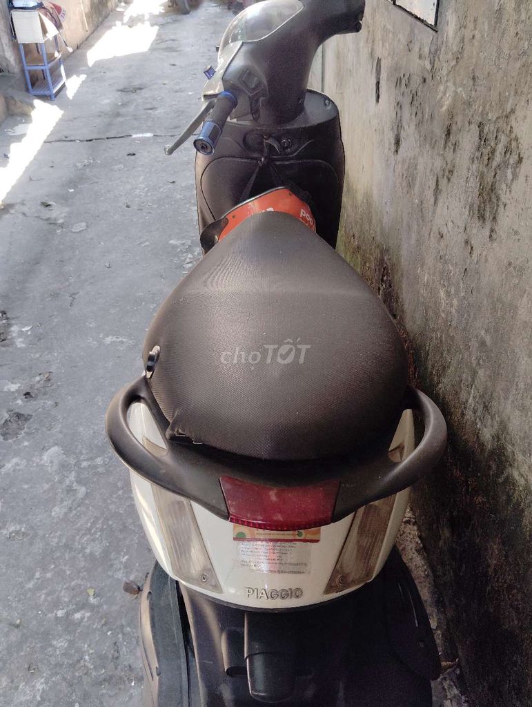 Piaggio Zip 100 2015 Trắng. Mua bán Xe máy tại Quận Hoàng Mai Hà Nội được đăng bởi tran binh hình 2