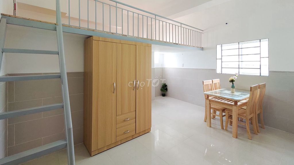 phòng trọ gác cửa sổ 2-4 bạn ở lý phục man quận 7 giá rẻ