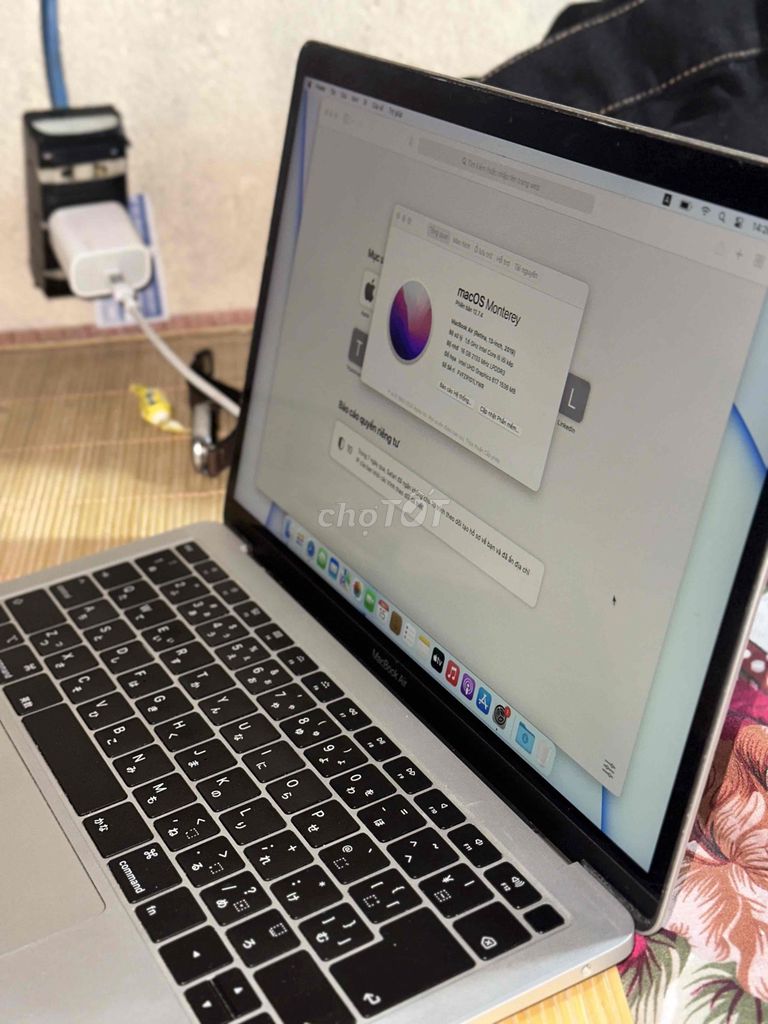 Apple MacBook Air 2019 i5 13 inch 16GB/256GB. Mua bán Laptop tại Quận Sơn Trà Đà Nẵng được đăng bởi Thuy Trang hình 1