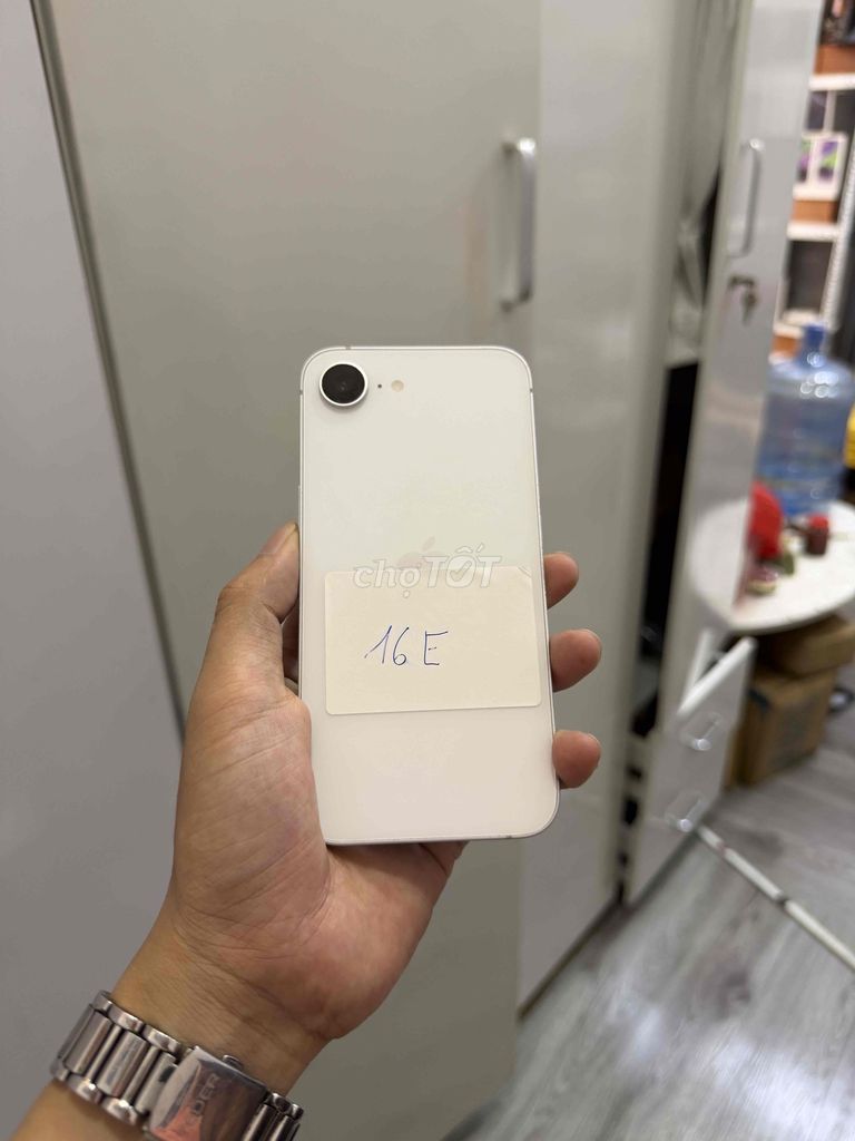 Apple iPhone 16 E còn bảo hành như mới. Mua bán Điện thoại tại Quận Hải Châu Đà Nẵng được đăng bởi Hoàng Táo 273 Nguyễn Hoàng Đà Nẵng hình 1