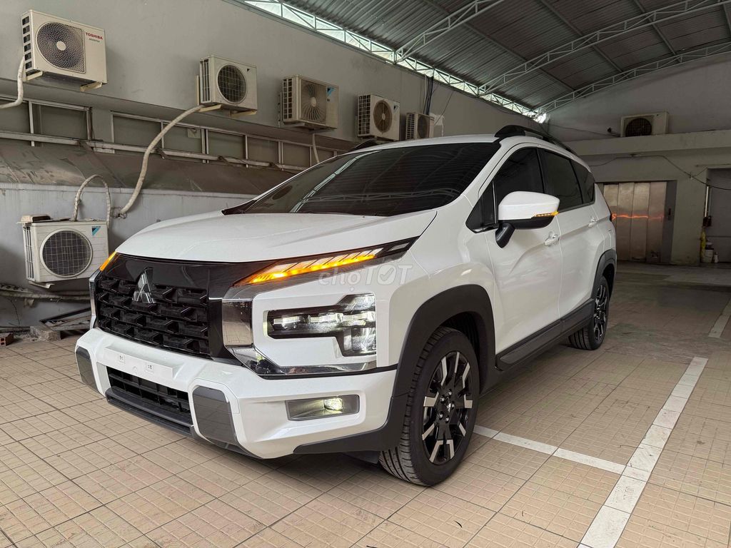 ✅ XPANDER CROSS +GIẢM 100TB + BẢO HIỂM+ FULL QUÀ ✅. Mua bán Ô tô tại Quận 6 Tp Hồ Chí Minh được đăng bởi Quang Hiếu hình 4