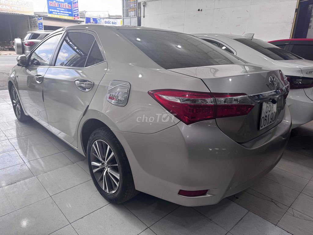 Toyota Corolla Altis 2014 photo 3