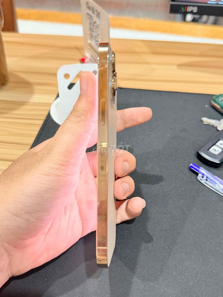 Apple iPhone 13 Pro Max 256GB Vàng. Mua bán Điện thoại tại Thành phố Vũng Tàu Bà Rịa - Vũng Tàu được đăng bởi Cầm Đồ TATmoney Thanh Lý hình 1
