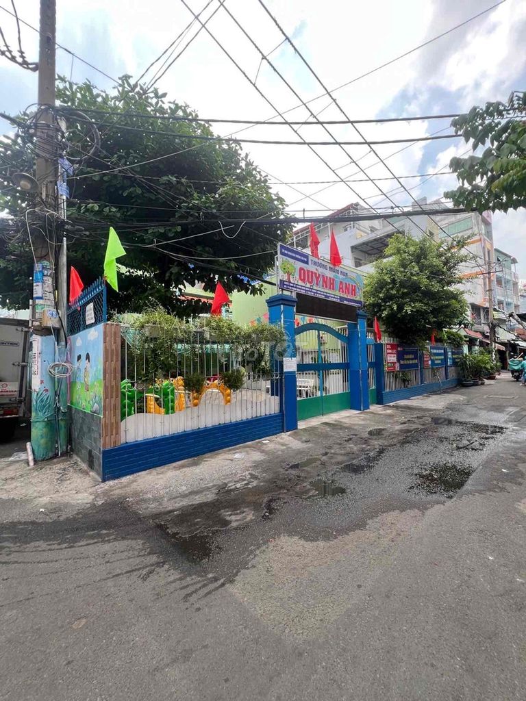 Tân Phú, Phú Trung, 100m2, nở hậu, xe hơi đỗ ngày đêm