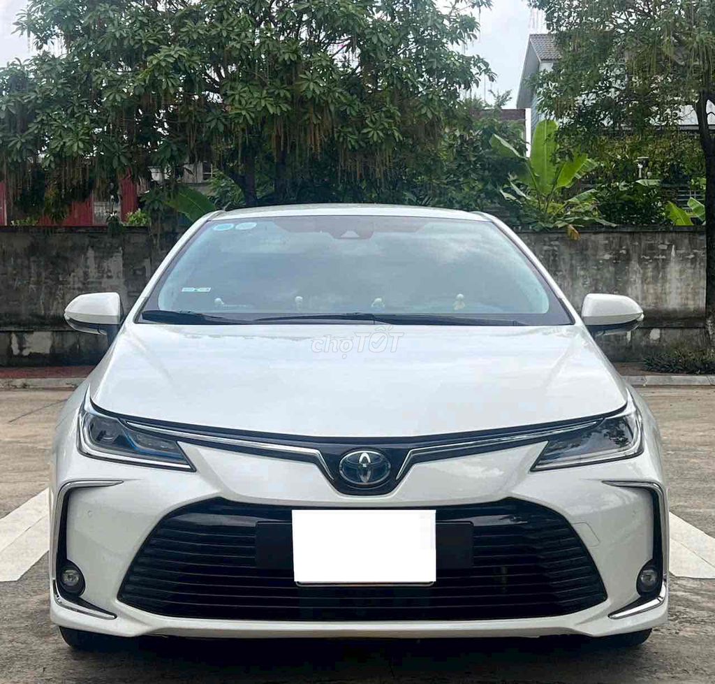 Toyota Corolla Altis 1.8HV sản xuất 2022