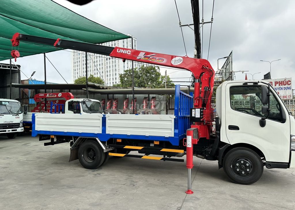 Bán Hino 2.4 Tấn chạy vào Tp  thùng 4.5m và 5.6m. Mua bán Xe tải, xe ben tại Quận 12 Tp Hồ Chí Minh được đăng bởi Mr Thành hình 4