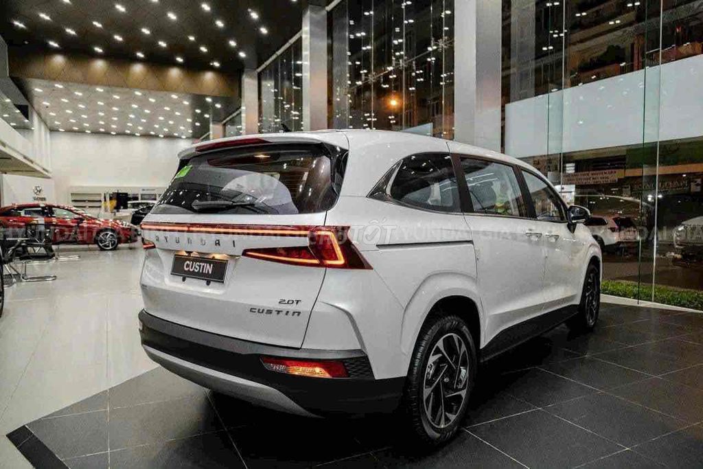 Hyundai Custin 7 chỗ đủ màu, phiên bản giao ngay. Mua bán Ô tô tại Thành phố Thủ Đức Tp Hồ Chí Minh được đăng bởi Đại Lý Hyundai Sài Gòn hình 6