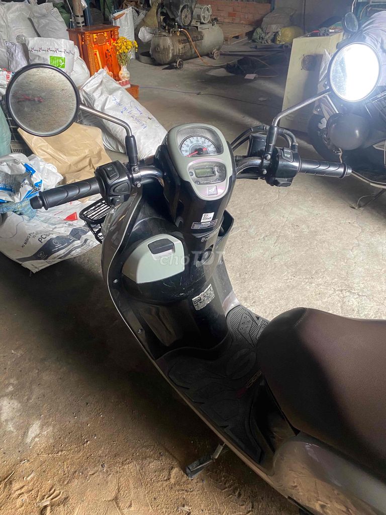 bán Xe scoopy. ngay chủ ký giấy mua ban nhanh.. Mua bán Xe máy tại Huyện Bình Chánh Tp Hồ Chí Minh được đăng bởi Thai Hoang Anh hình 2