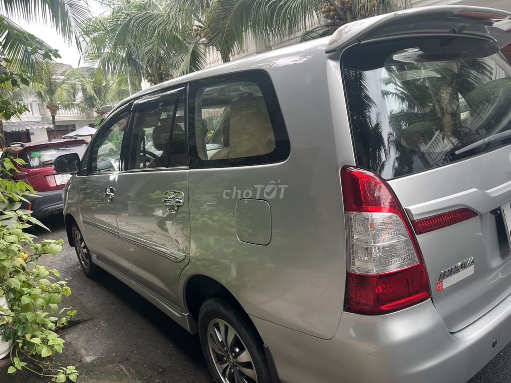 Toyota Innova 2016 - 106000 km. Mua bán Ô tô tại Thành phố Dĩ An Bình Dương được đăng bởi Văn Sang hình 4
