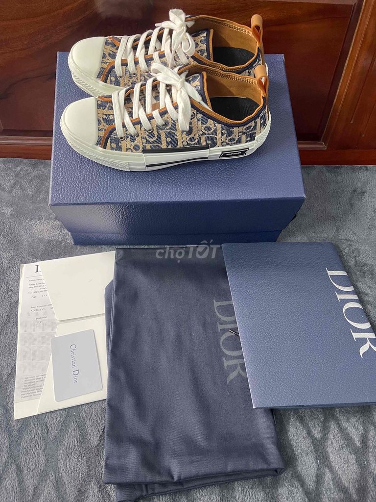 Giày Dior cao cấp Quảng Châu. Mua bán Giày dép tại Thành phố Bắc Ninh Bắc Ninh được đăng bởi Nam Nguyễn hình 1