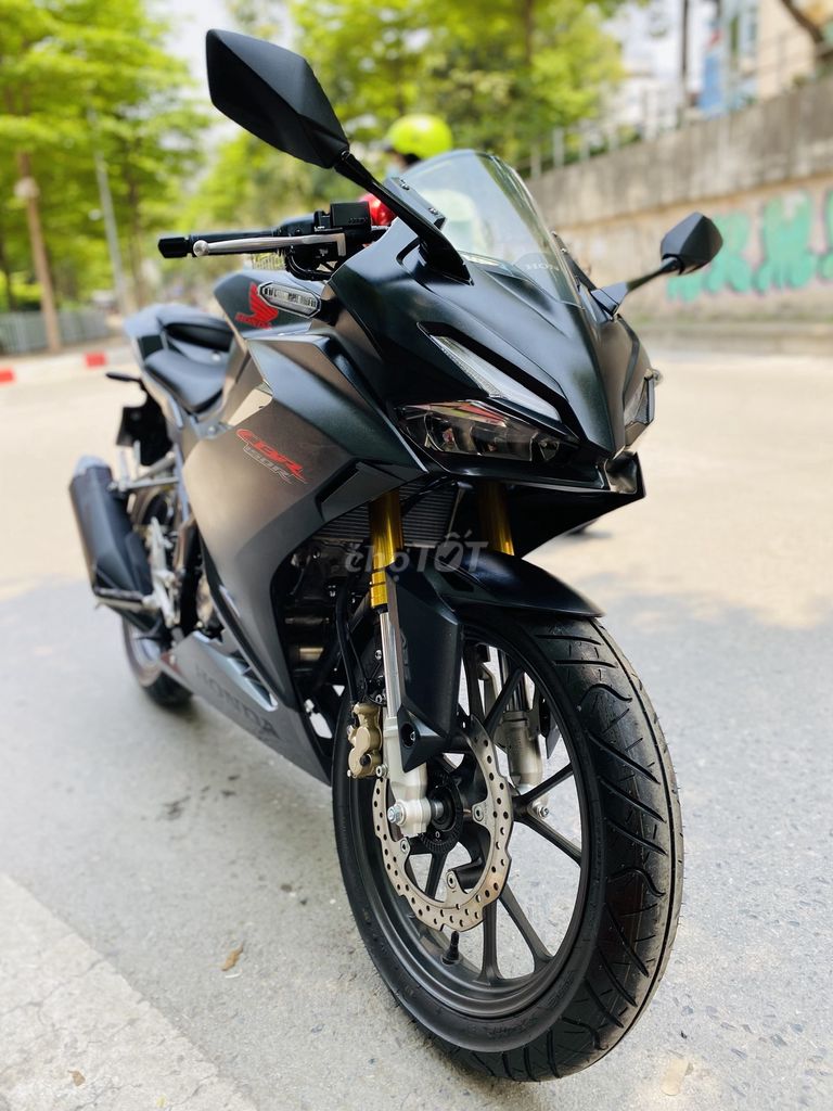 Honda CBR 150RR biển 29. lướt mới đẹp keng.pkl. Mua bán Xe máy tại Quận Cầu Giấy Hà Nội được đăng bởi Tong motor xe may hình 4