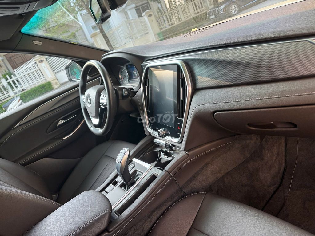Vinfast LuxA Standard 2022 Белый