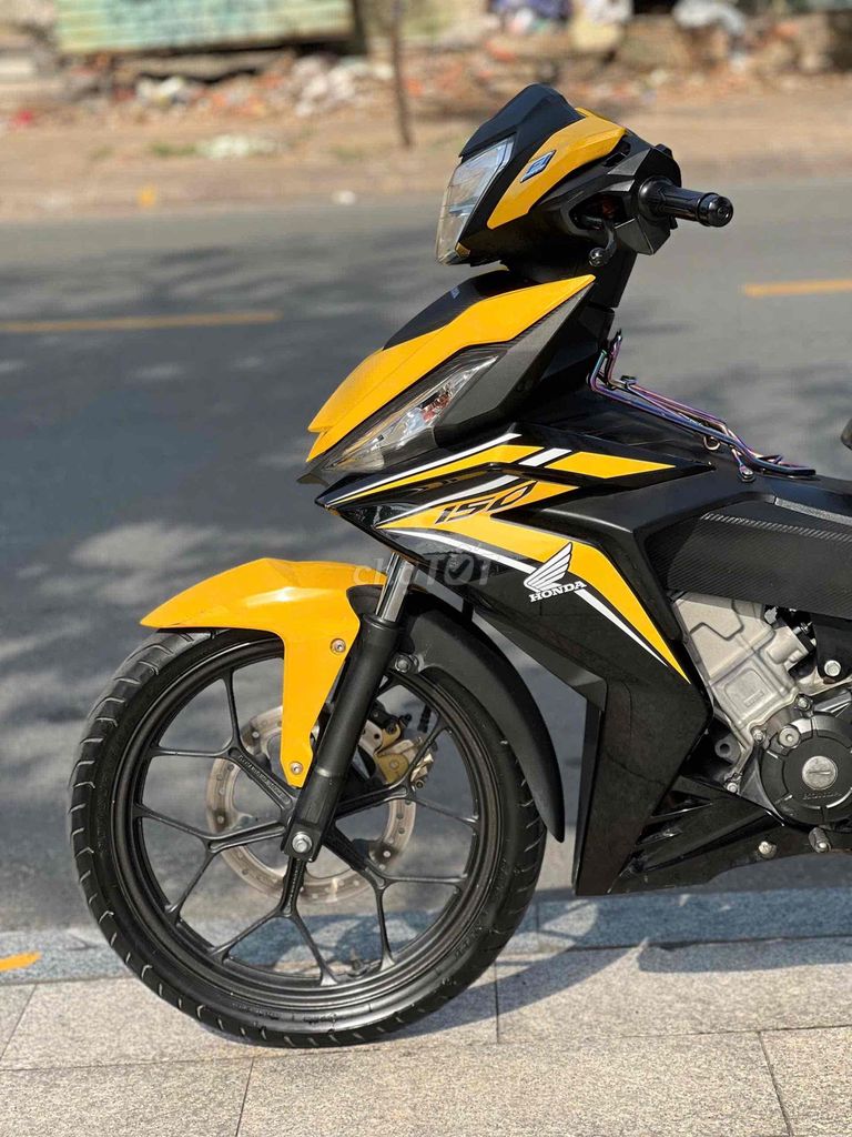 Honda Winner 150 V1 Bản Đặc Biệt Vàng Đen. Mua bán Xe máy tại Quận 11 Tp Hồ Chí Minh được đăng bởi Hưng Từ hình 4