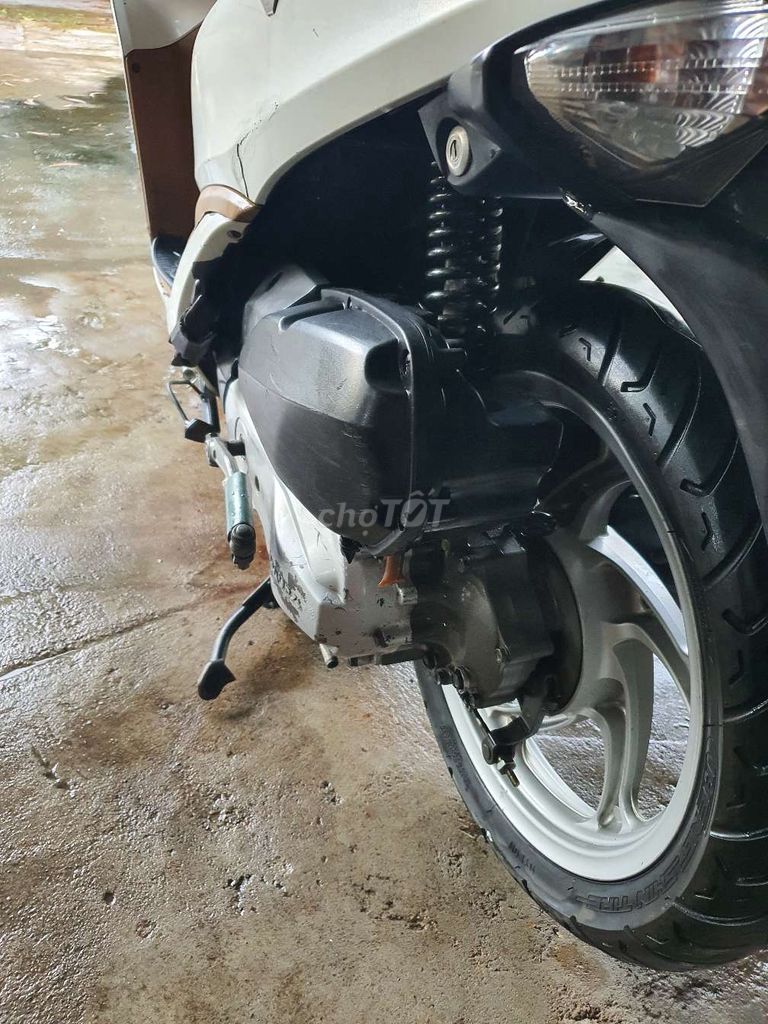 Vision 2014 trắng. Mua bán Xe máy tại Huyện Cần Giuộc Long An được đăng bởi Trần Phi hình 6
