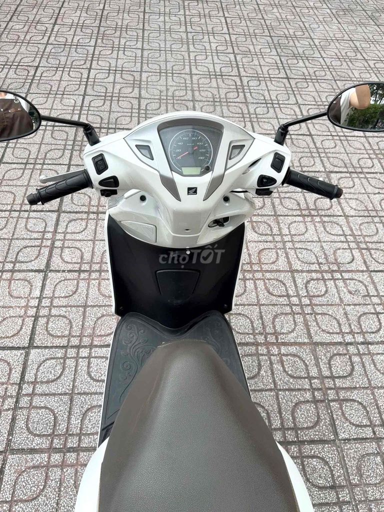 Honda Lead 125 Fi 2014 с номерами Хошимина