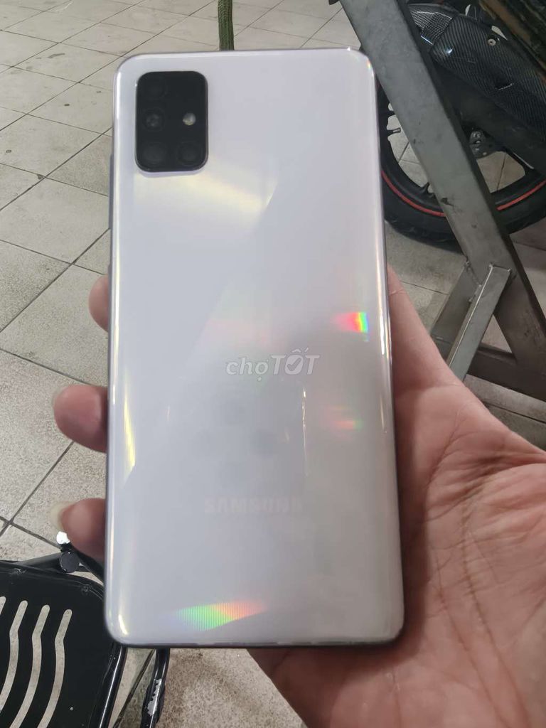 Samsung Galaxy A51 Trắng 2 sim. Mua bán Điện thoại tại Quận Bình Tân Tp Hồ Chí Minh được đăng bởi Long Vespa  hình 1