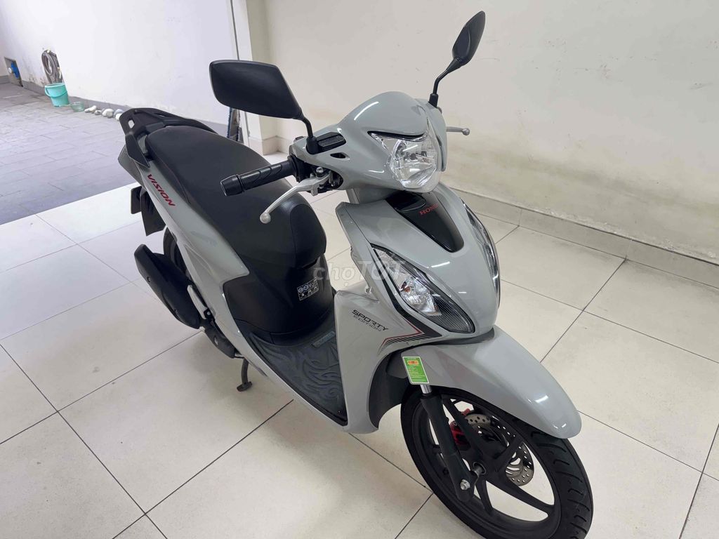 bán xe honda vision sport màu xám. Mua bán Xe máy tại Quận 3 Tp Hồ Chí Minh được đăng bởi Linh Nguyen hình 4
