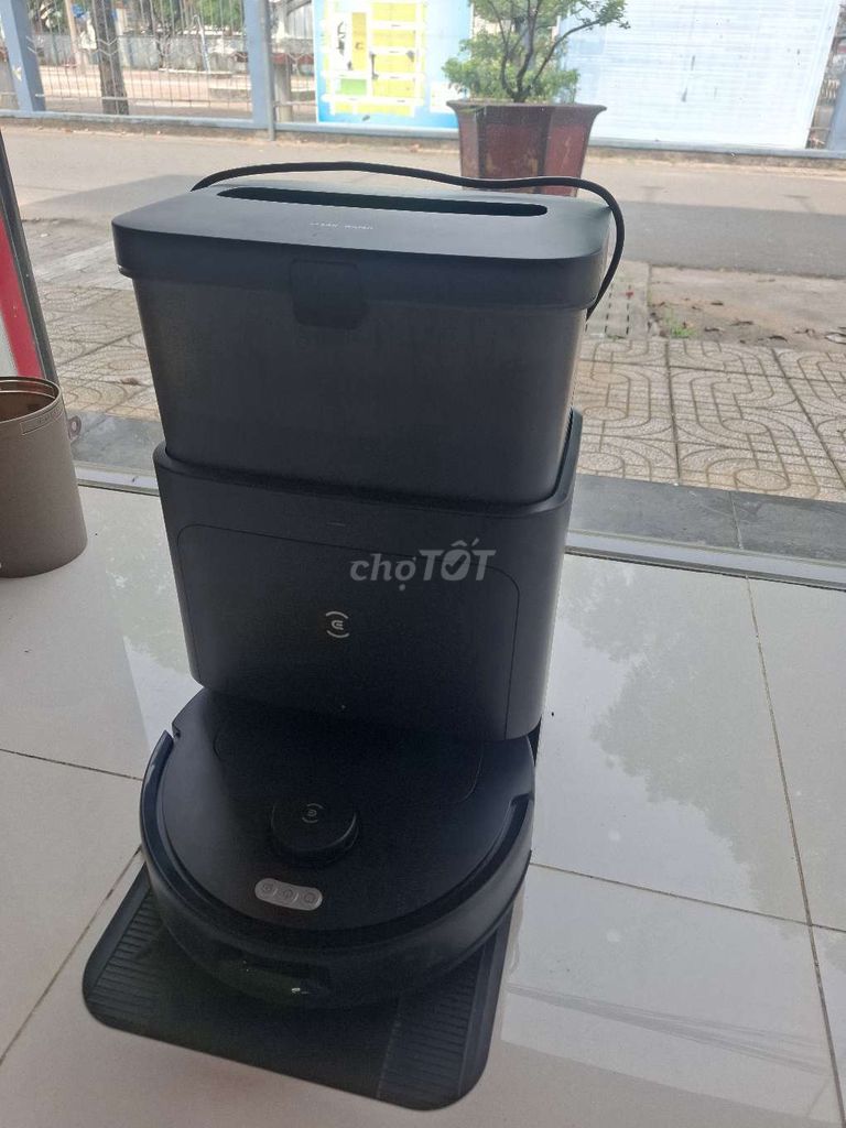 Robot hút bụi Ecovacs N30 Omi Pro Đen Đã sử dụng. Mua bán Nội thất, đồ gia dụng khác tại Huyện Xuân Lộc Đồng Nai được đăng bởi Sang Trần hình 1