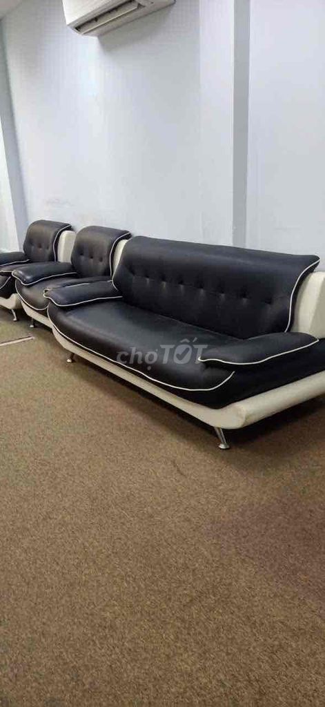 Thanh lý bộ sofa luôn bàn kiếng như hình