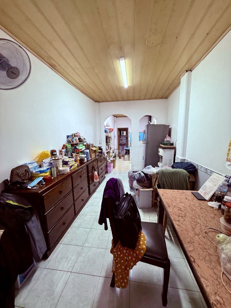 Аллея грузовиков Rare House площадью 61 м2 на главной улице Чыонг Чиня - Народная партия Тан Биня