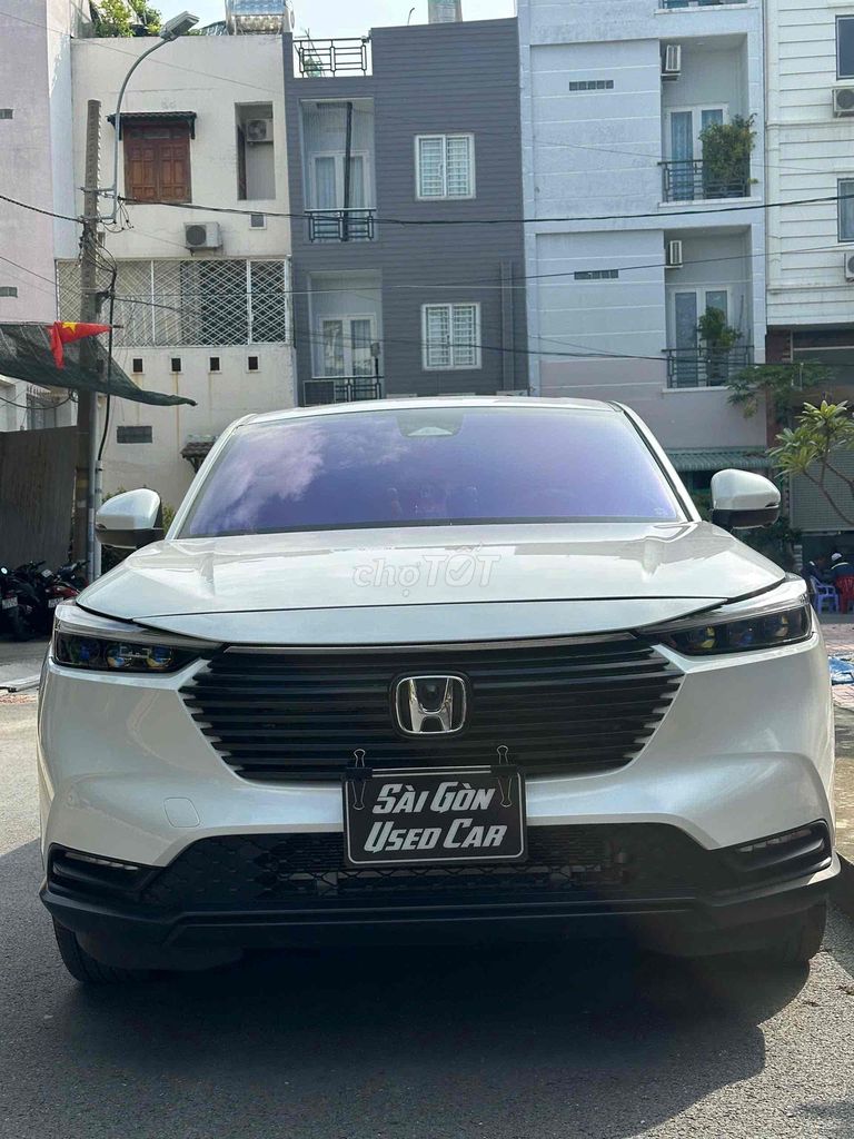 Honda HR-V 2023 - 22000 km lên 150tr đồ chơi !